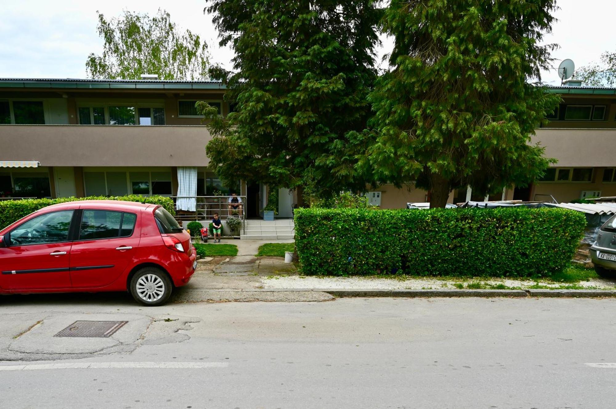 Studio Apartman Una -Self Check In,Free Parking คาร์โลวัตส์ ภายนอก รูปภาพ